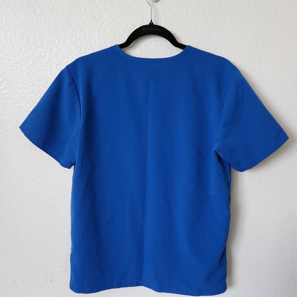 Figs Leon Three-Pocket Scrub Top Men's Size Small - Picture 2 of 6